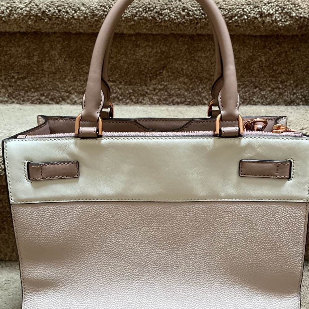 Michael Kors Medium Bag Blush/Rose Gold EUC - Picture 3 of 9